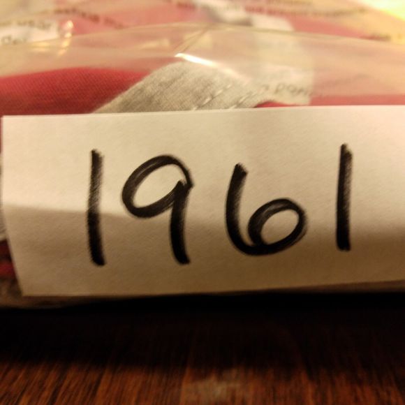 Clevelnad Cavaliers NBA tshirt womens XL Xlarge red gray raglan 3/4 sleeve - Picture 10 of 10